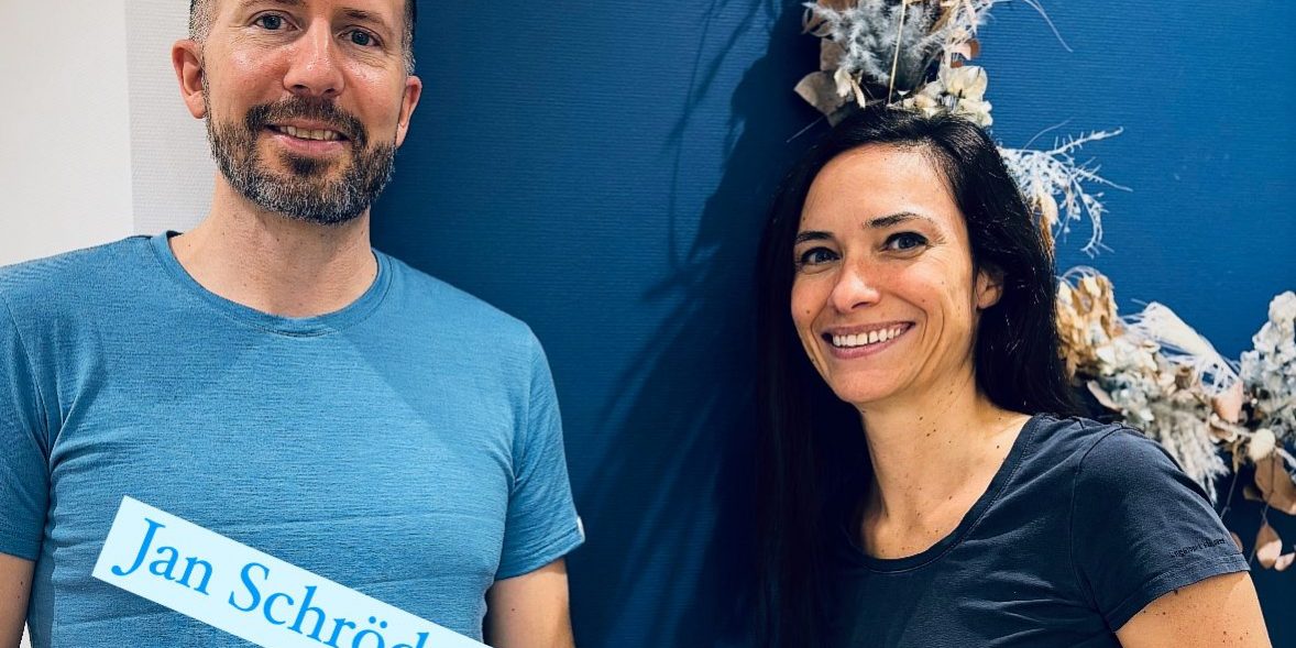 1BB6AF5D-251F-476B-92A2-C14F619AAA31